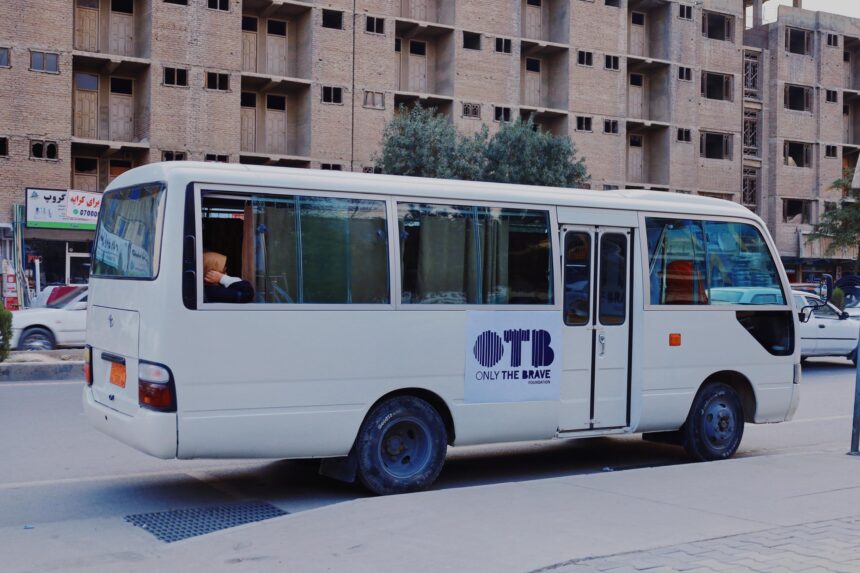 NASCE BRAVE BUSINESS IN A BUS: IL PRIMO INCUBATORE MOBILE DI IMPRENDITORIA FEMMINILE IN AFGHANISTAN GRAZIE A OTB FOUNDATION