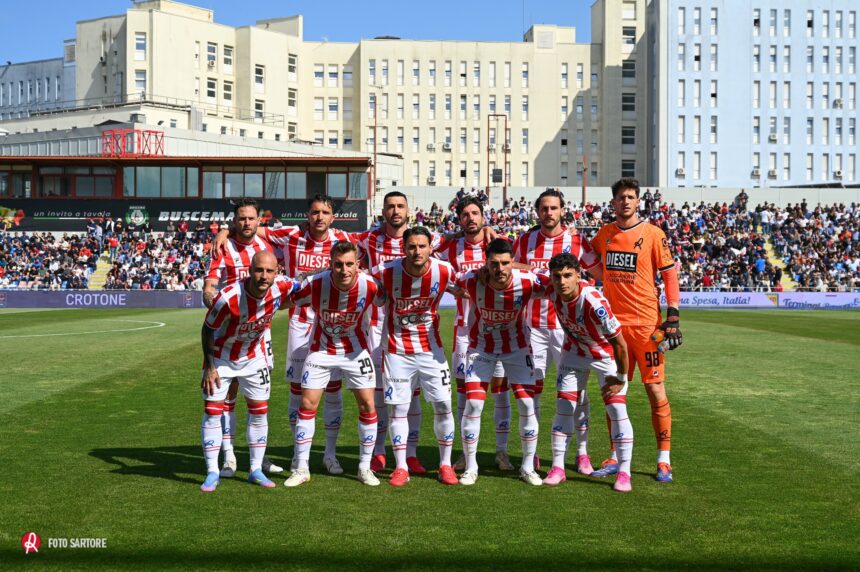Al  Menti Il Crotone per la partita di ritorno