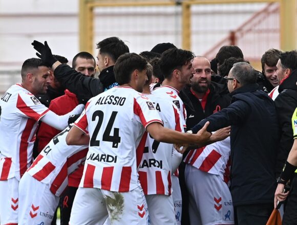 587374888_18538468750044456_7887425650220086366_n Il LR Vicenza batte il Lecco 1 – 0 ed è Campione d’Inverno
